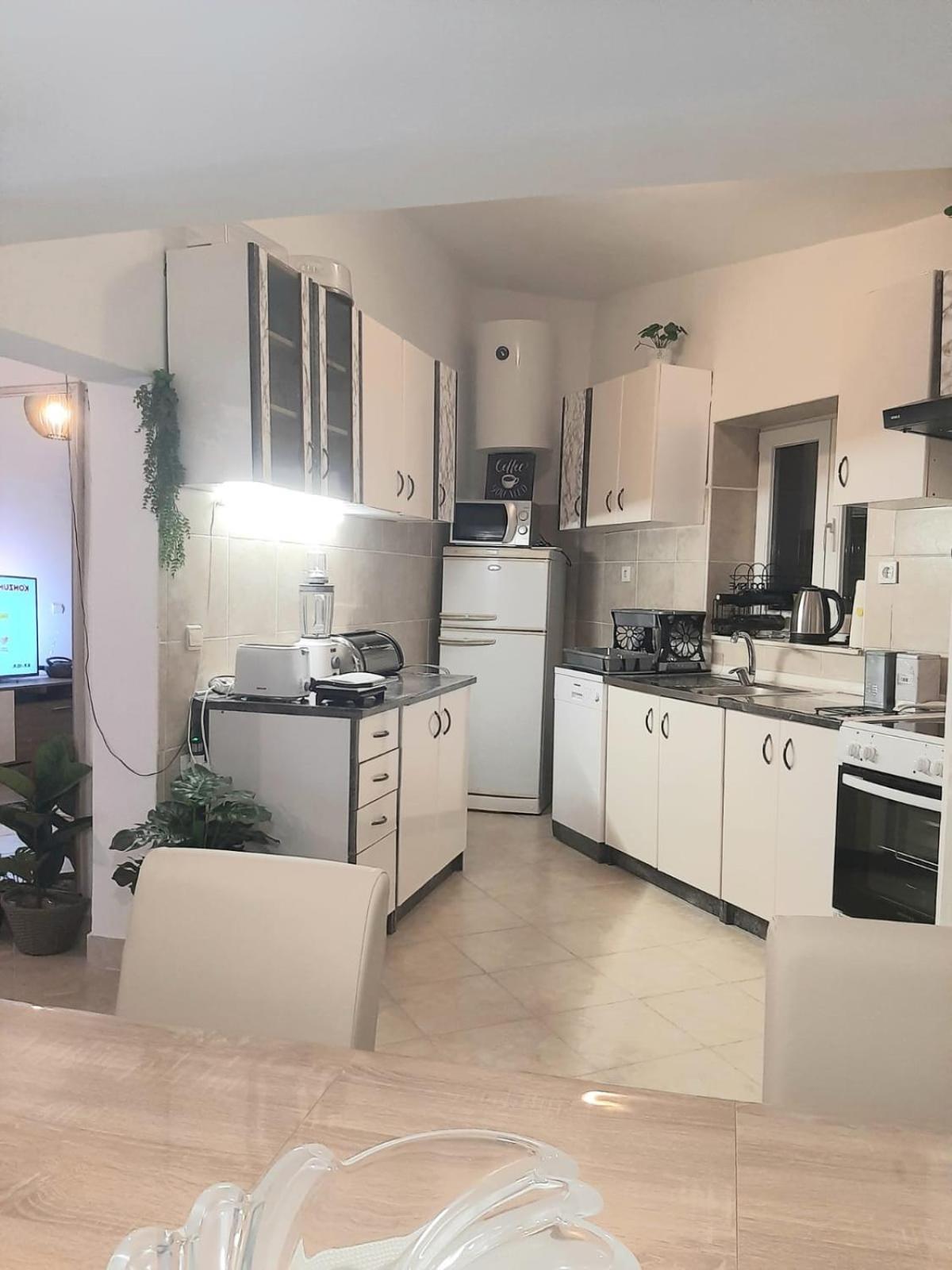 Apartment Natali Kaštel Stari Exterior foto